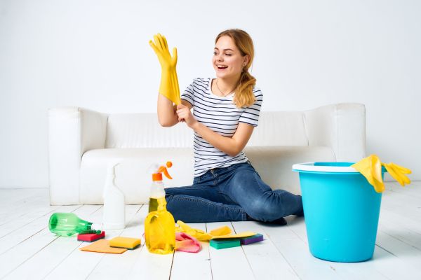 How to clean leather sofa at home